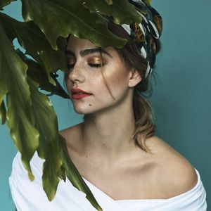 Meet your Posher, Oralia